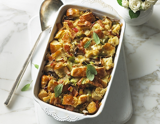 Savoury leek and mushroom bread pudding