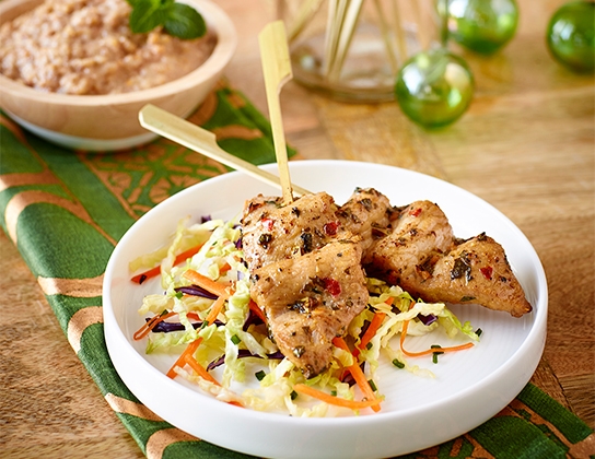 Pork satays with peanut sauce