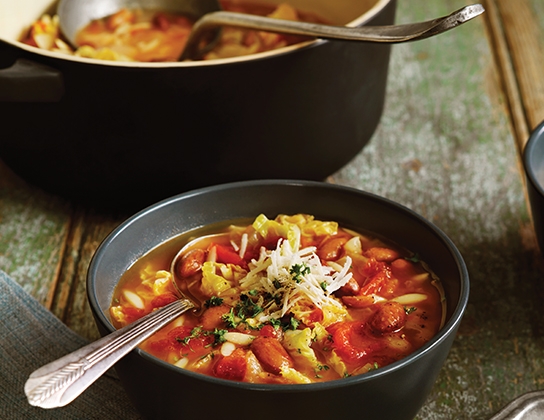 Cabbage and pasta soup with beans