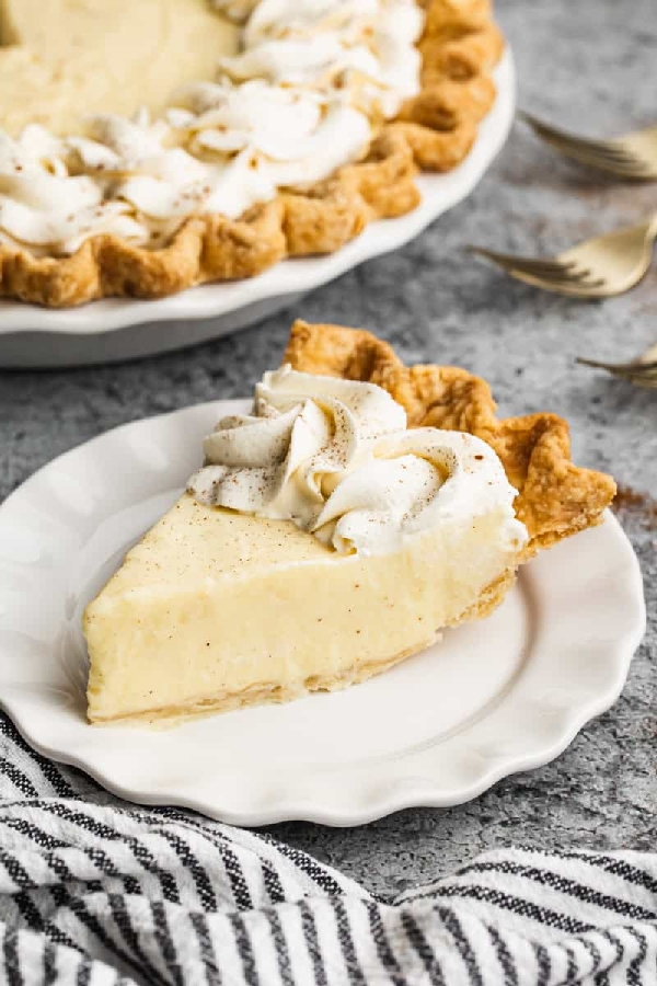 Eggnog pie