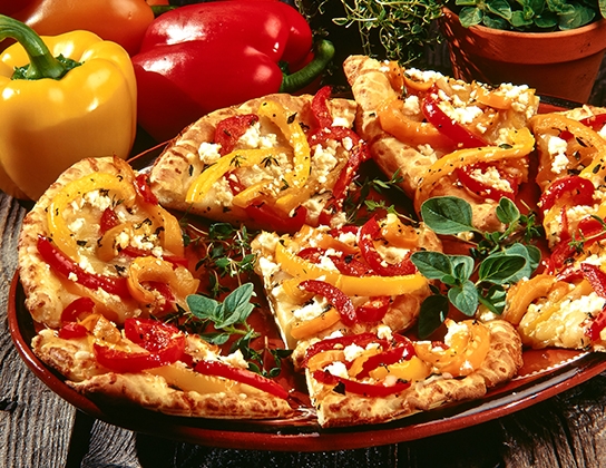 Colourful pepper pizzettes