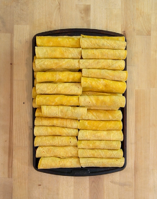 Cheesy potato and sausage breakfast taquitos - the meal prep manual