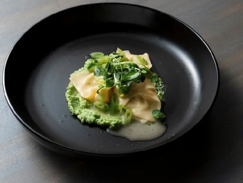 La tur cappelletti with pea purée and pea tendrils recipe