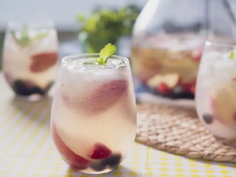 Unwind sangria recipe