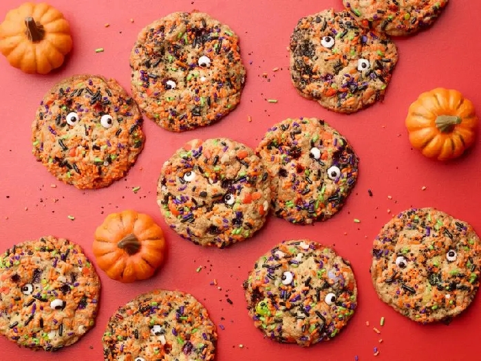 Halloween chocolate chip cookies recipe