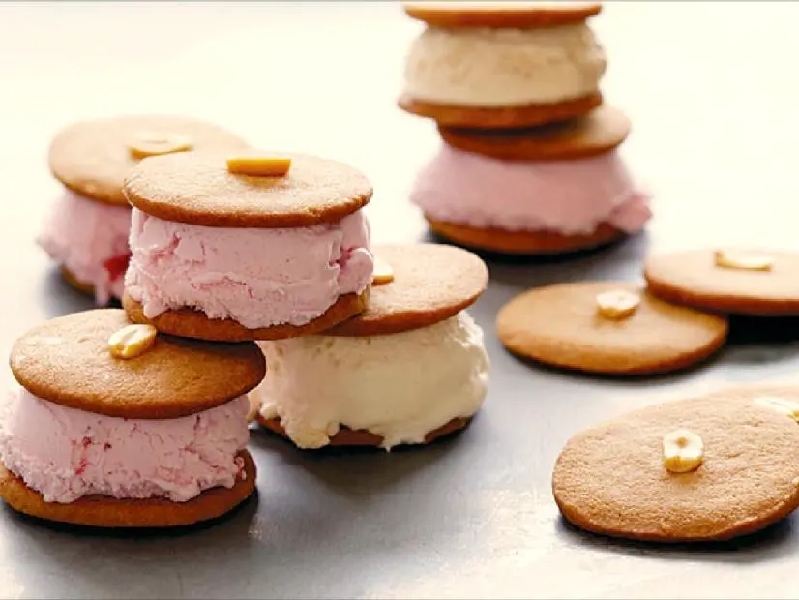 Ice cream sandwiches with slice and bake peanut butter sandies recipe