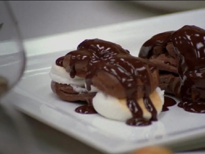 S'mores eclairs recipe