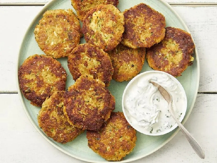 Zucchini cakes with herb sour cream recipe