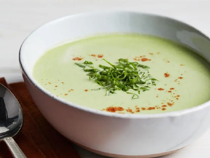 Kale, zucchini and potato soup recipe