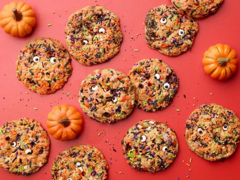 Halloween chocolate chip cookies recipe