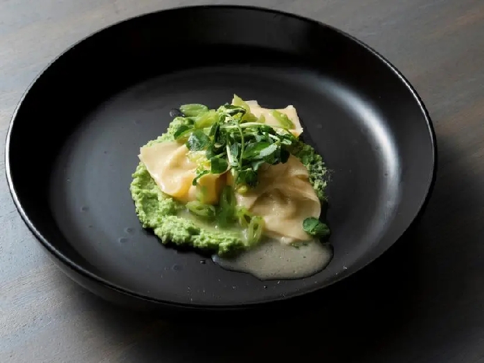 La tur cappelletti with pea purée and pea tendrils recipe