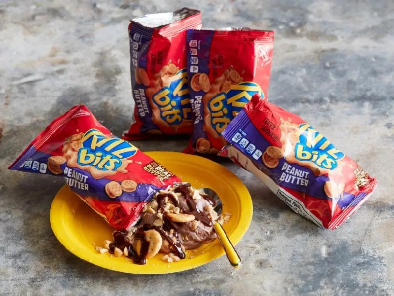 Walking chocolate-peanut butter snack bags recipe