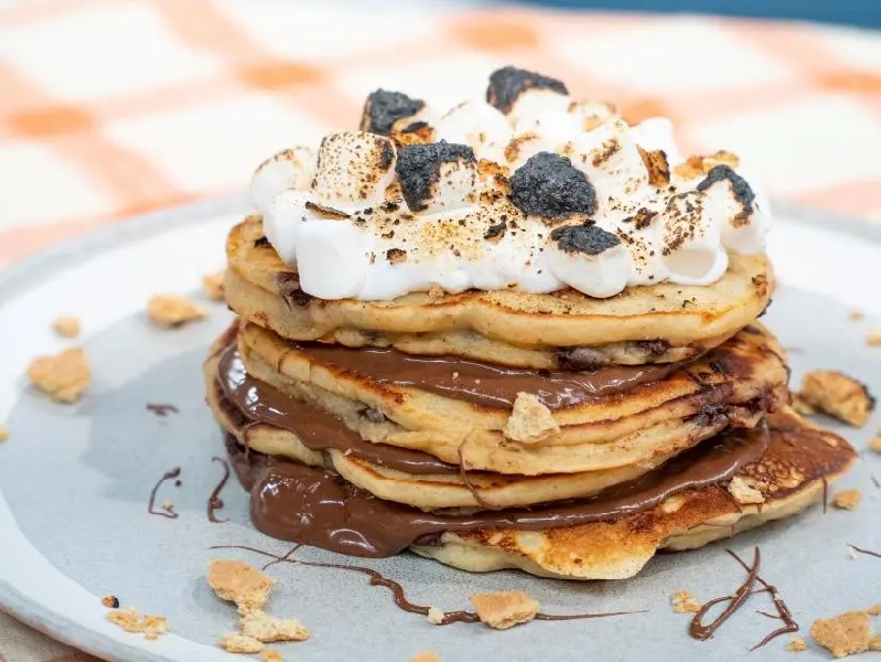 S'mores pancakes recipe