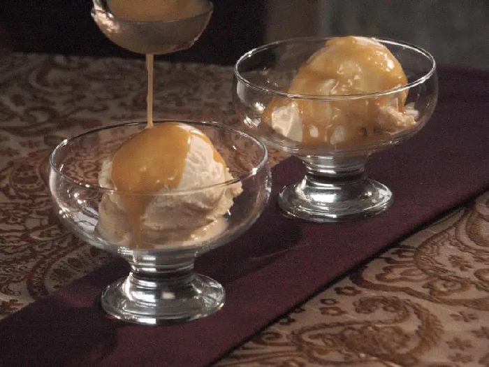 Vanilla ice cream with bourbon butterscotch sauce recipe