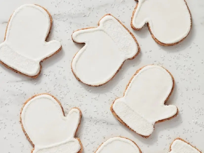 Oatmeal-raisin mitten cookies recipe