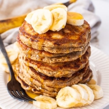 Healthy banana pancakes