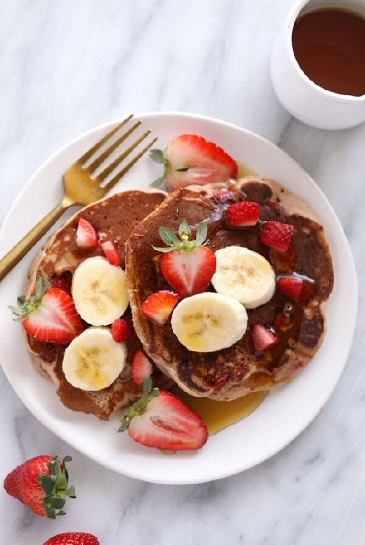Healthy strawberry pancakes