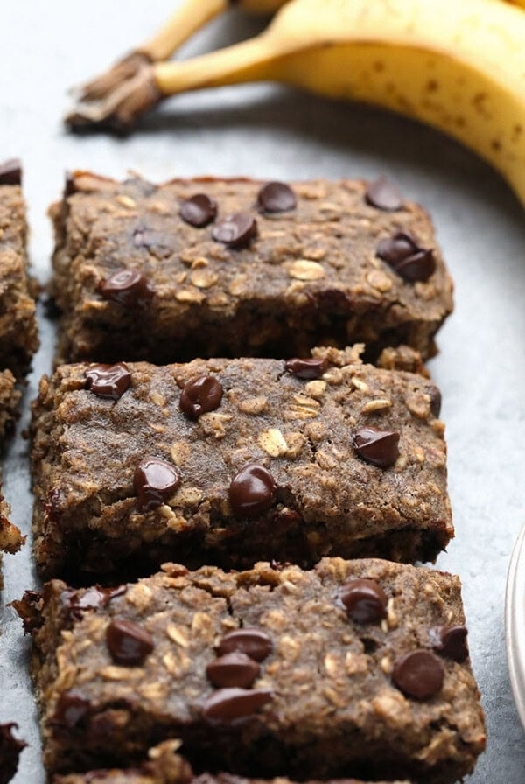 Healthy banana oatmeal bars