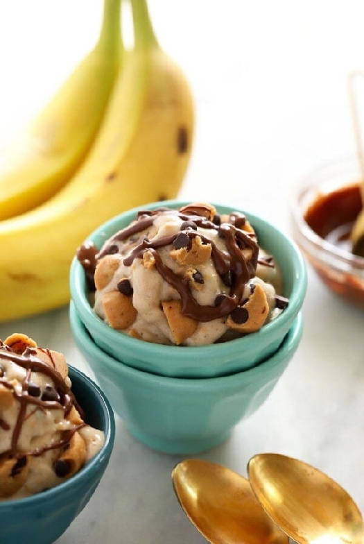 Cookie dough banana nice cream