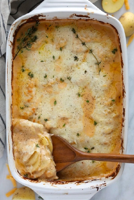 Cheesy scalloped potatoes