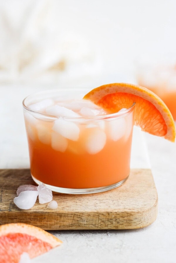 Grapefruit paloma cocktail