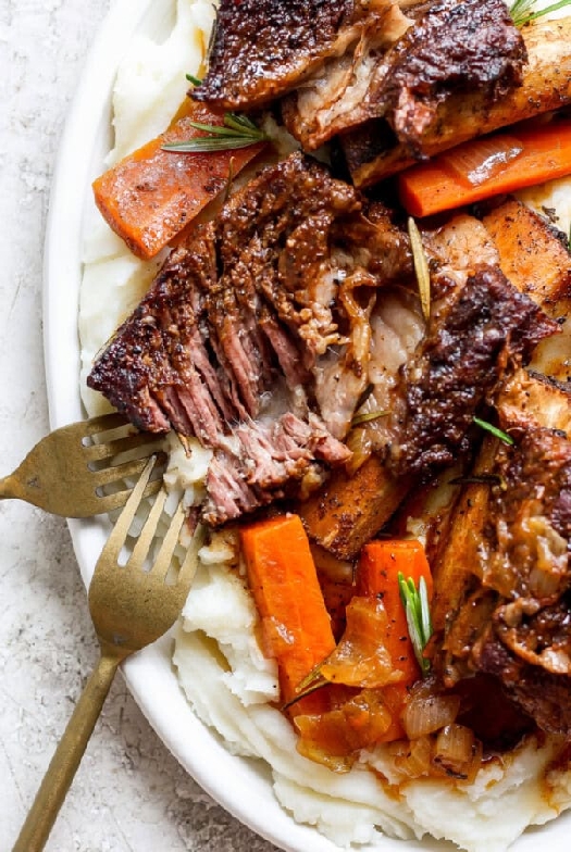 Braised short ribs