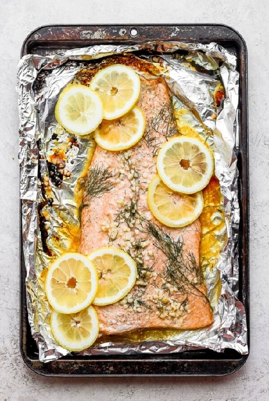 Oven baked salmon in foil