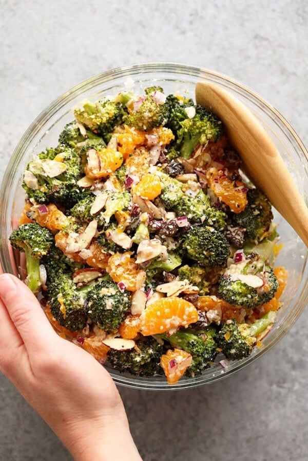 Vegan mandarin orange broccoli salad