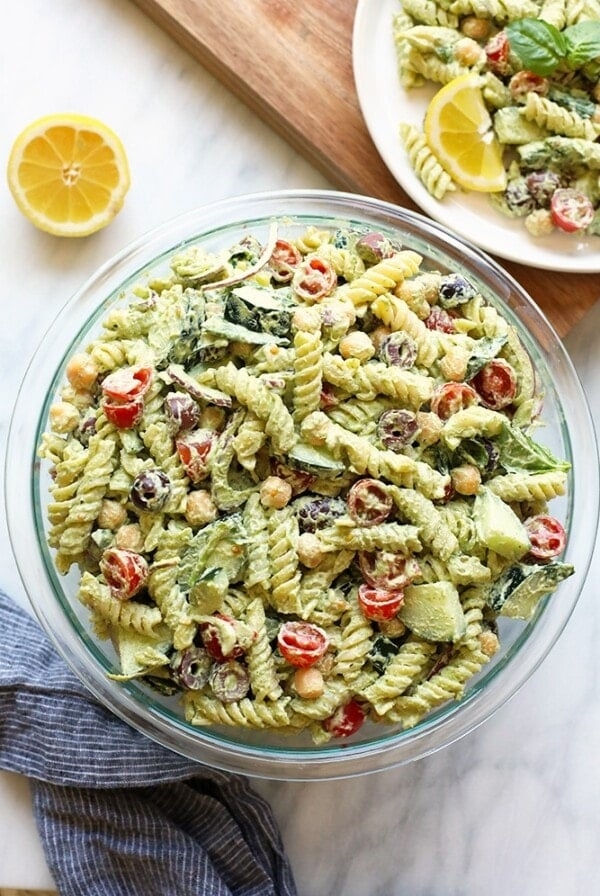 Creamy vegan pasta salad
