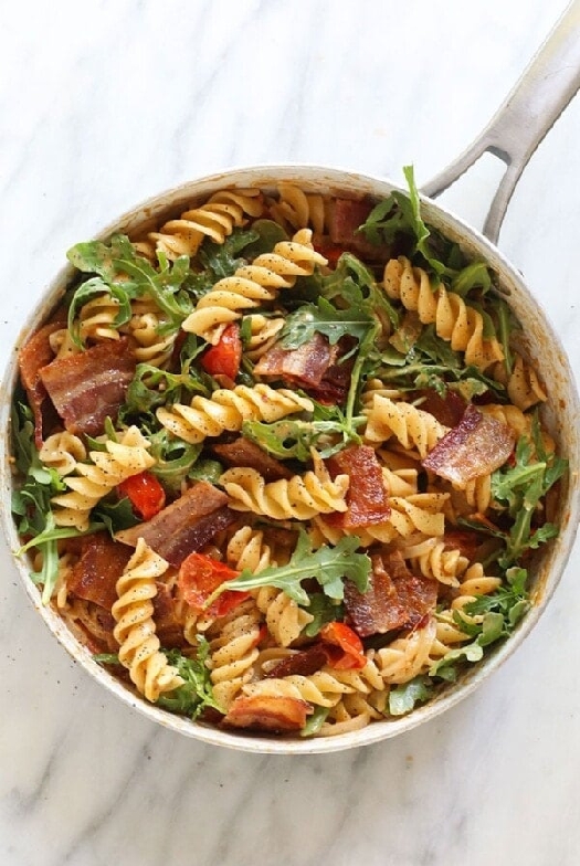 Healthy blt pasta
