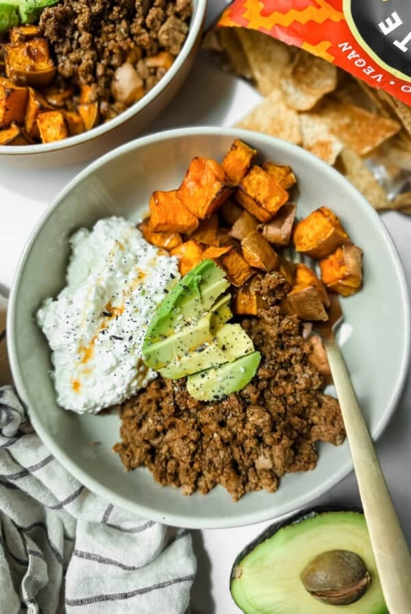 Viral sweet potato hot honey ground beef bowls with cottage cheese