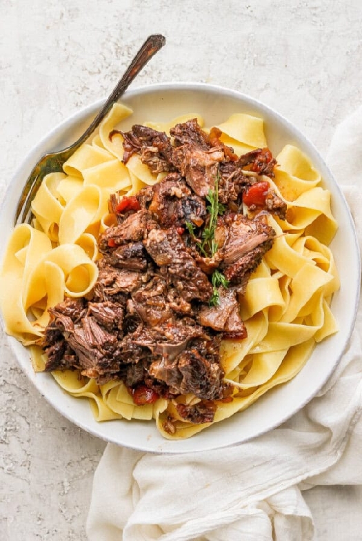 Slow cooker short rib ragu