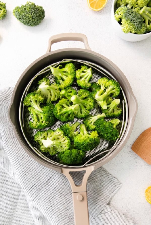 How to steam broccoli