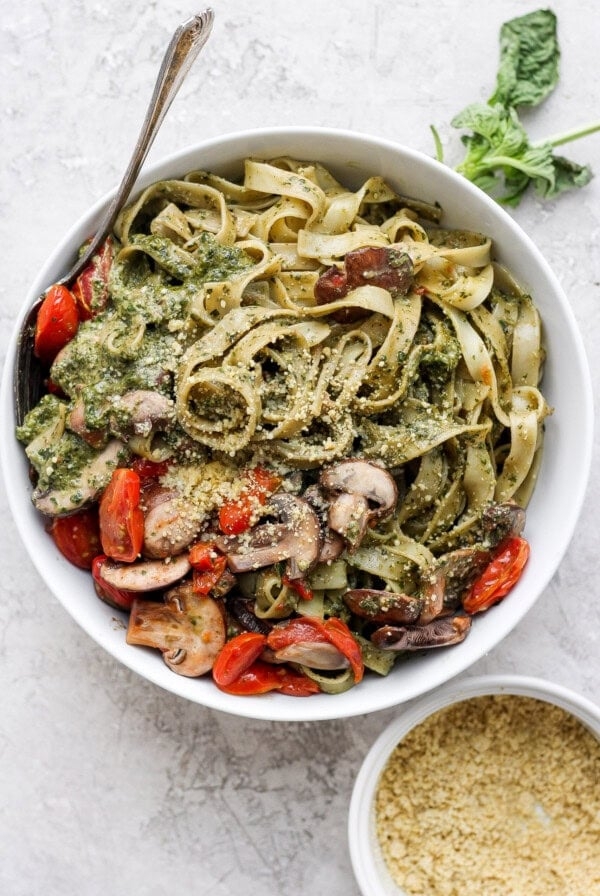 Easy pesto pasta