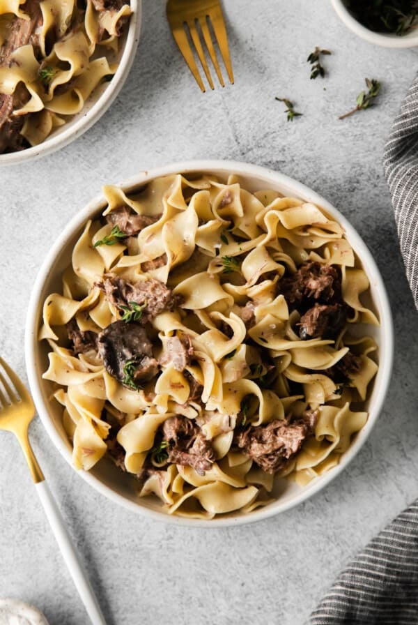 Slow cooker beef stroganoff