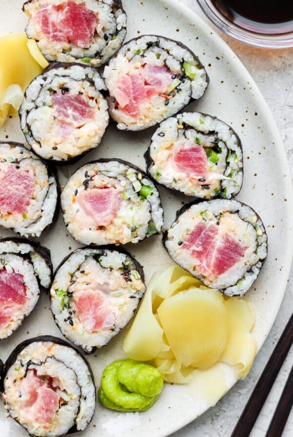 Easy spicy tuna roll
