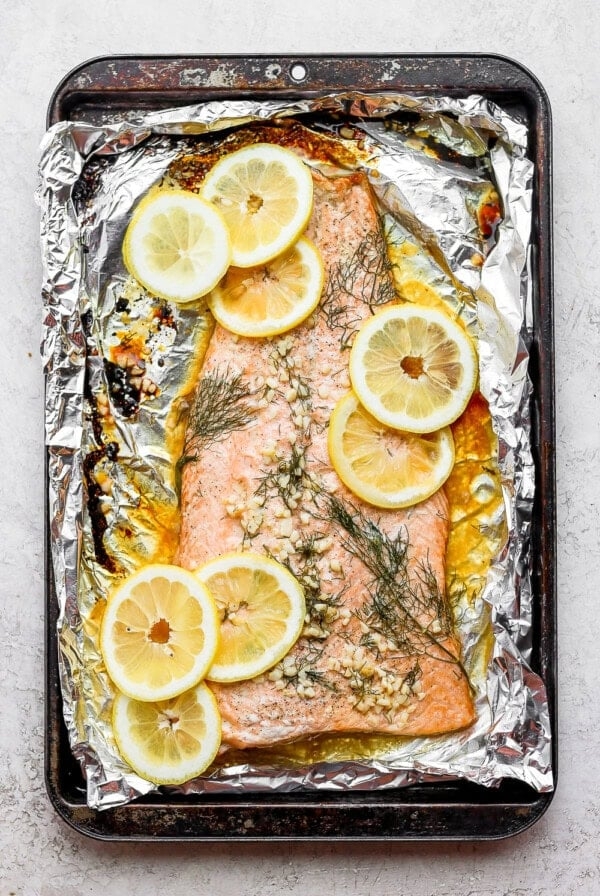 Oven baked salmon in foil