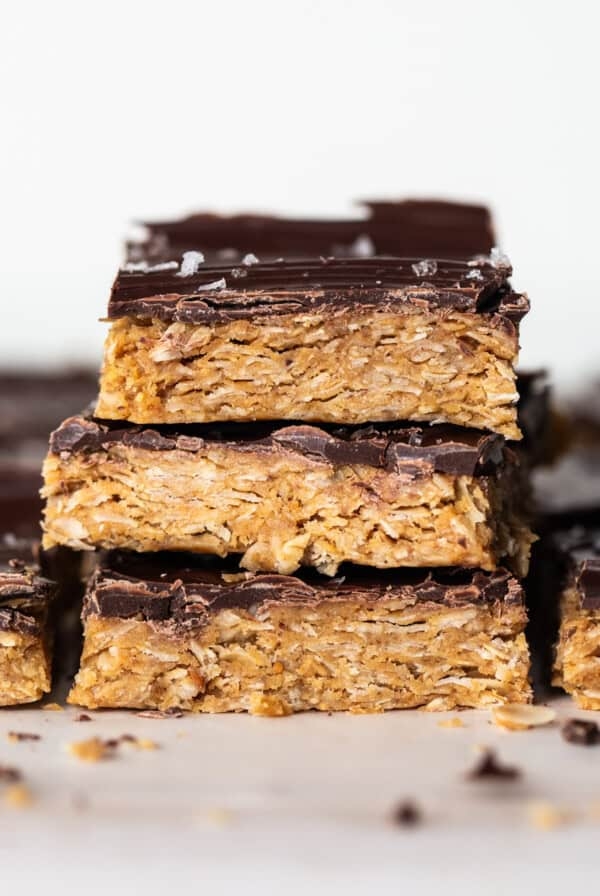 Peanut butter cup oatmeal bars