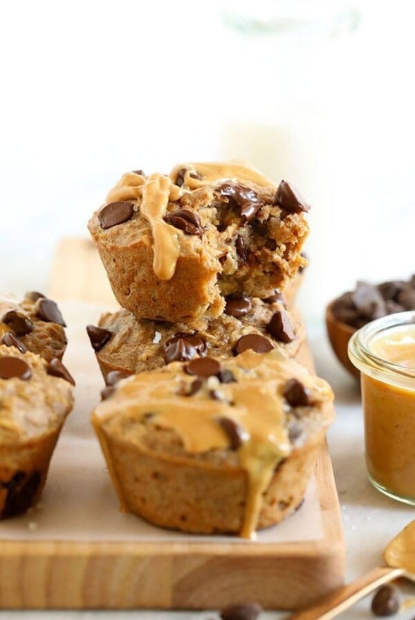Peanut butter chocolate chip baked oatmeal cups