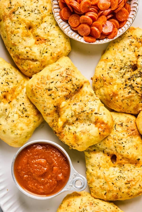 High-protein pizza hot pockets