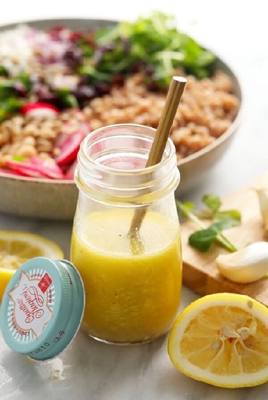 Bright lemon vinaigrette