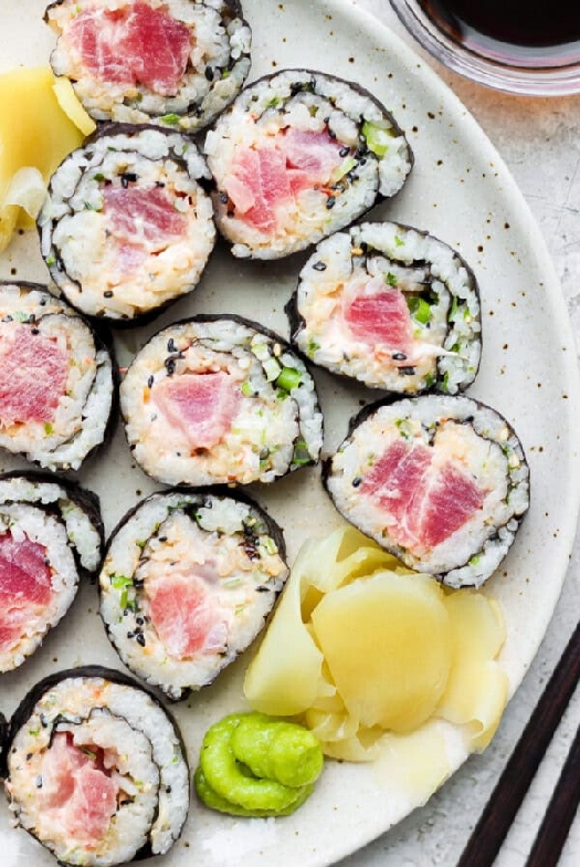 Easy spicy tuna roll