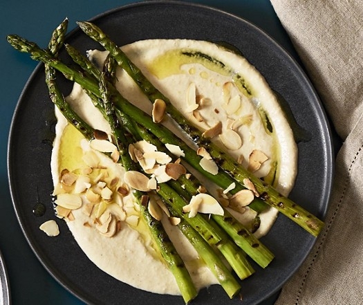 Charred asaparagus & cucumber ajo blanco dip