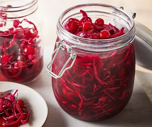 Pickled red cabbage & cranberries