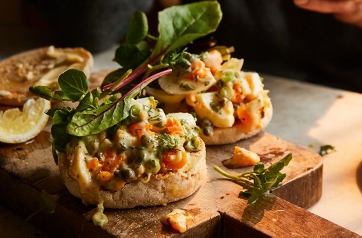 Ultimate egg mayonnaise-topped muffins with baby leaves