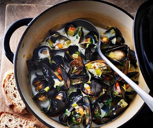 Mussels with creamy leeks