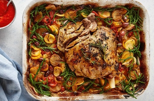 Lamb shoulder with samphire and red pepper sauce