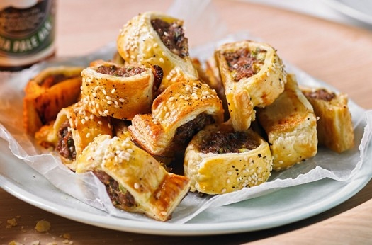 Thai-style sausage rolls