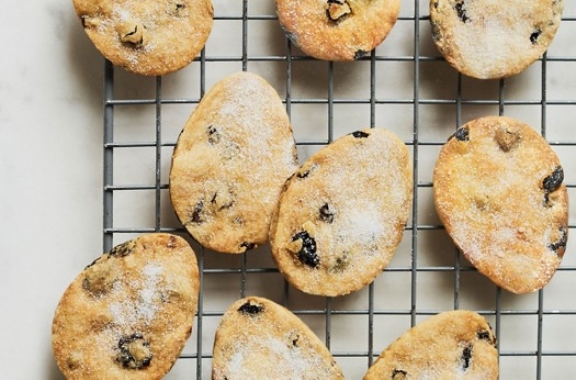 Spiced easter biscuits