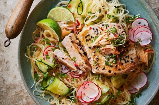 Tuna, radish & cucumber salad with wasabi dressing